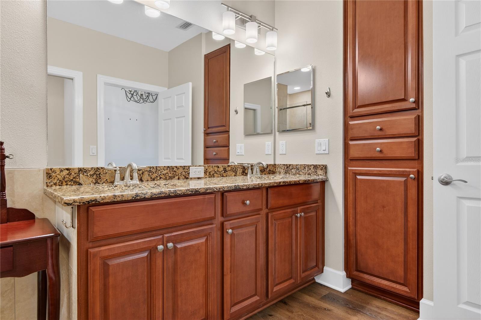 Image 26 of 42 For 205 49th Avenue N