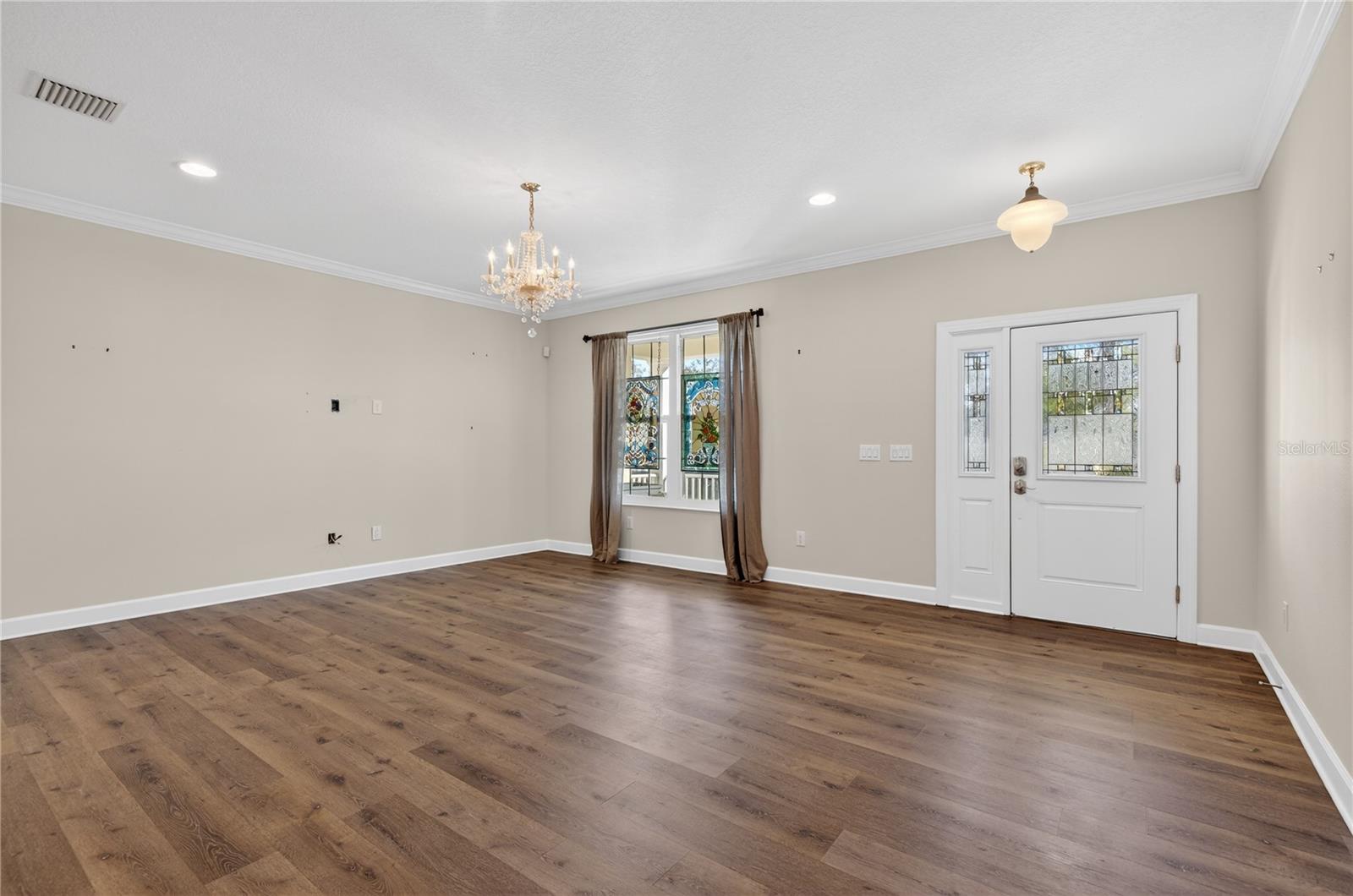 Image 4 of 42 For 205 49th Avenue N