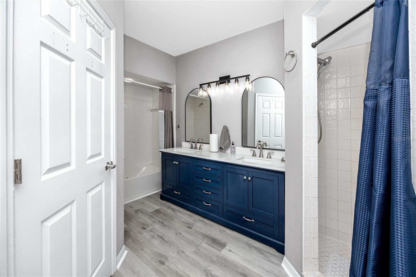 Image 22 of 34 For 4616 Mirabella Court