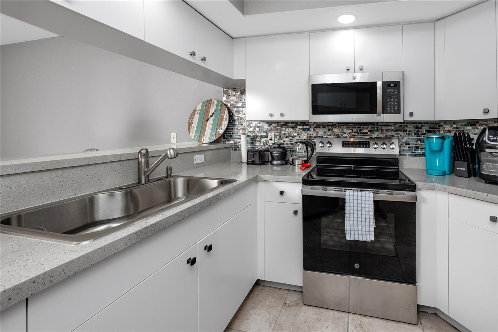 Image 7 of 34 For 4616 Mirabella Court