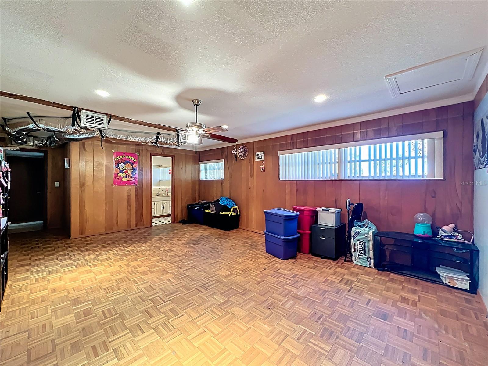 Image 23 of 68 For 811 Lake Mann Drive