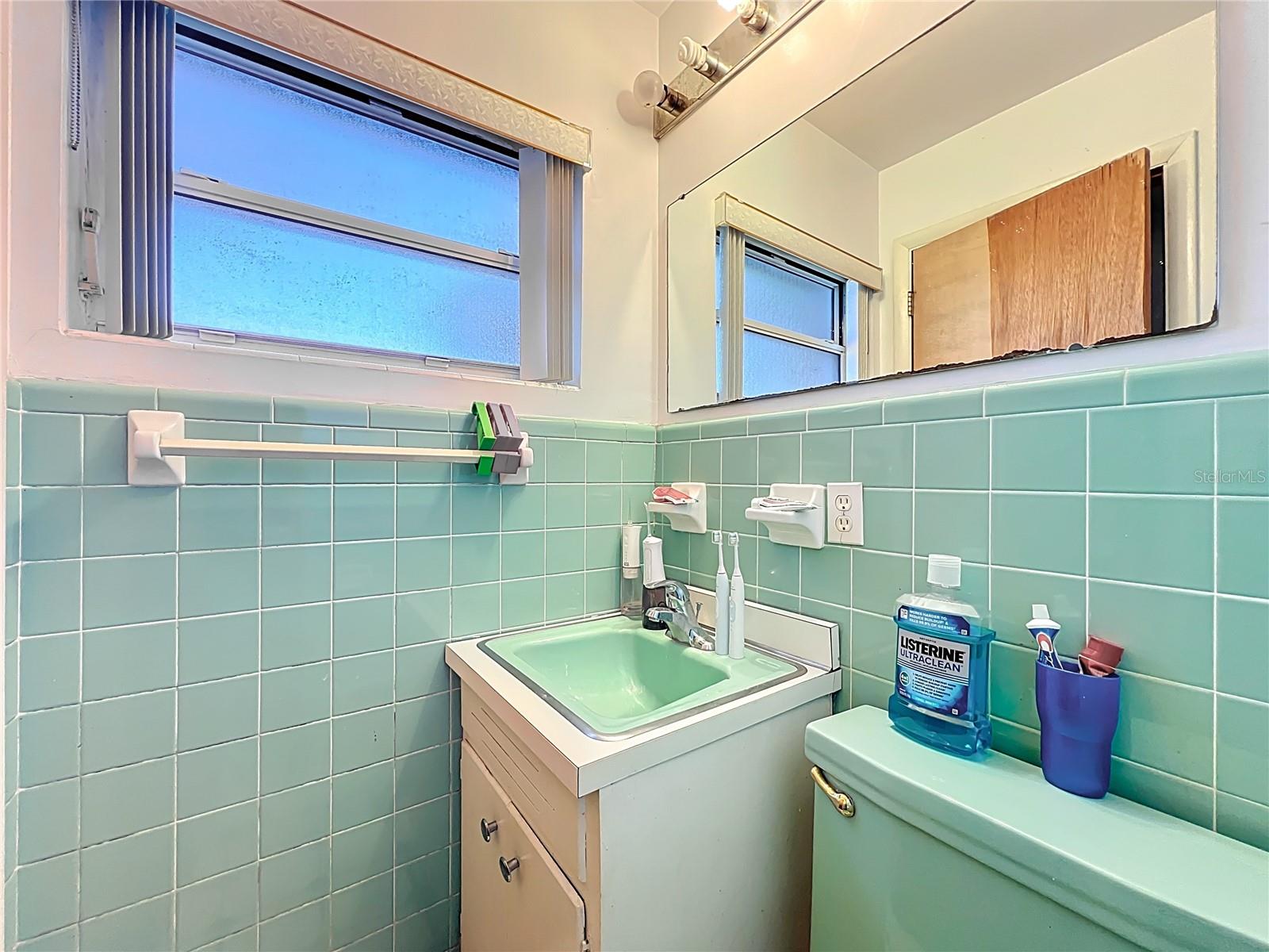 Image 30 of 68 For 811 Lake Mann Drive