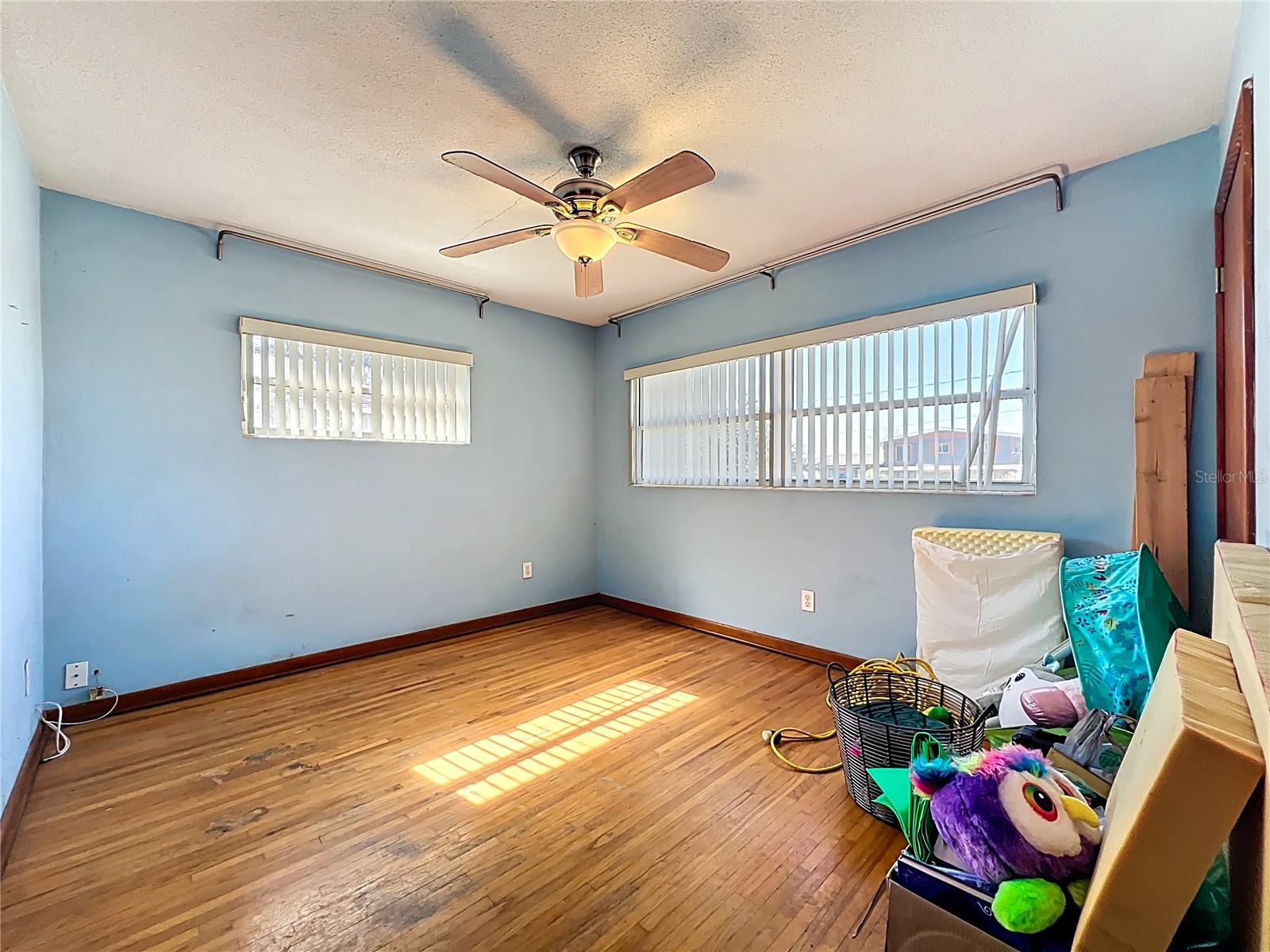 Image 37 of 68 For 811 Lake Mann Drive