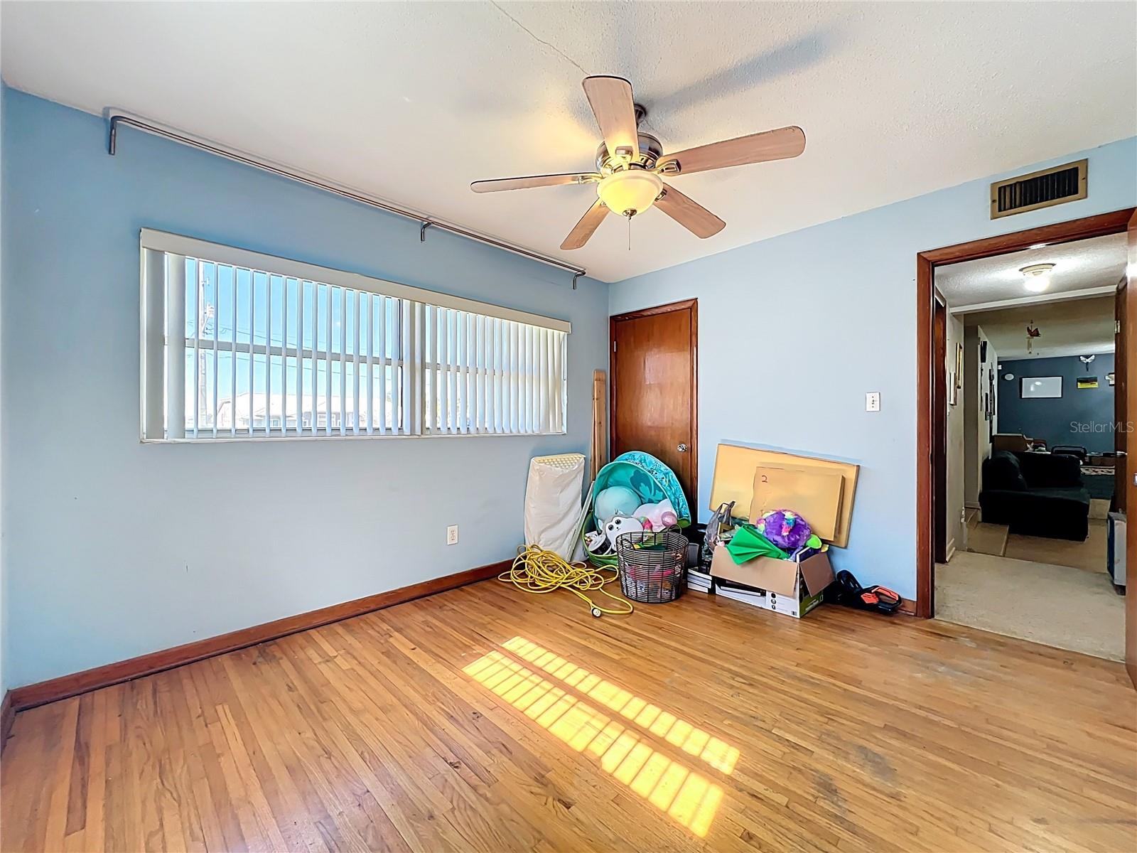 Image 38 of 68 For 811 Lake Mann Drive