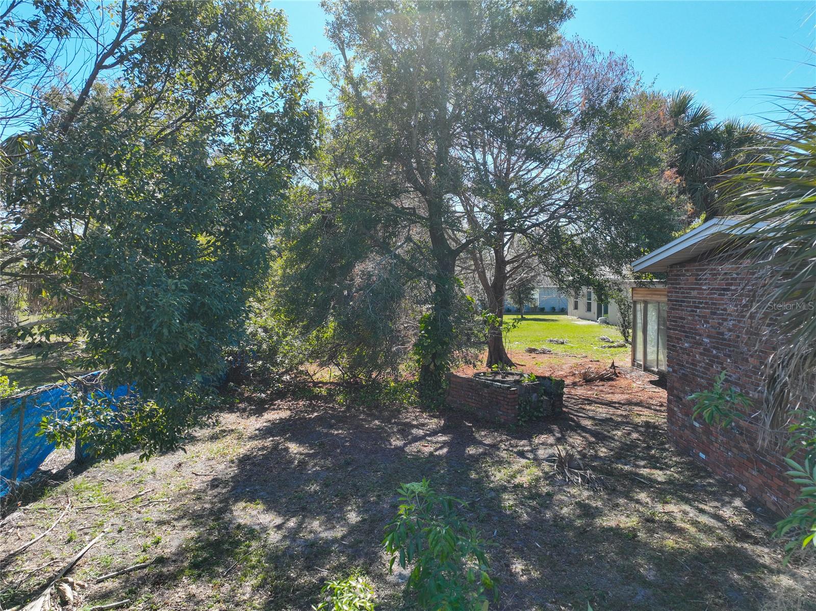 Image 47 of 68 For 811 Lake Mann Drive