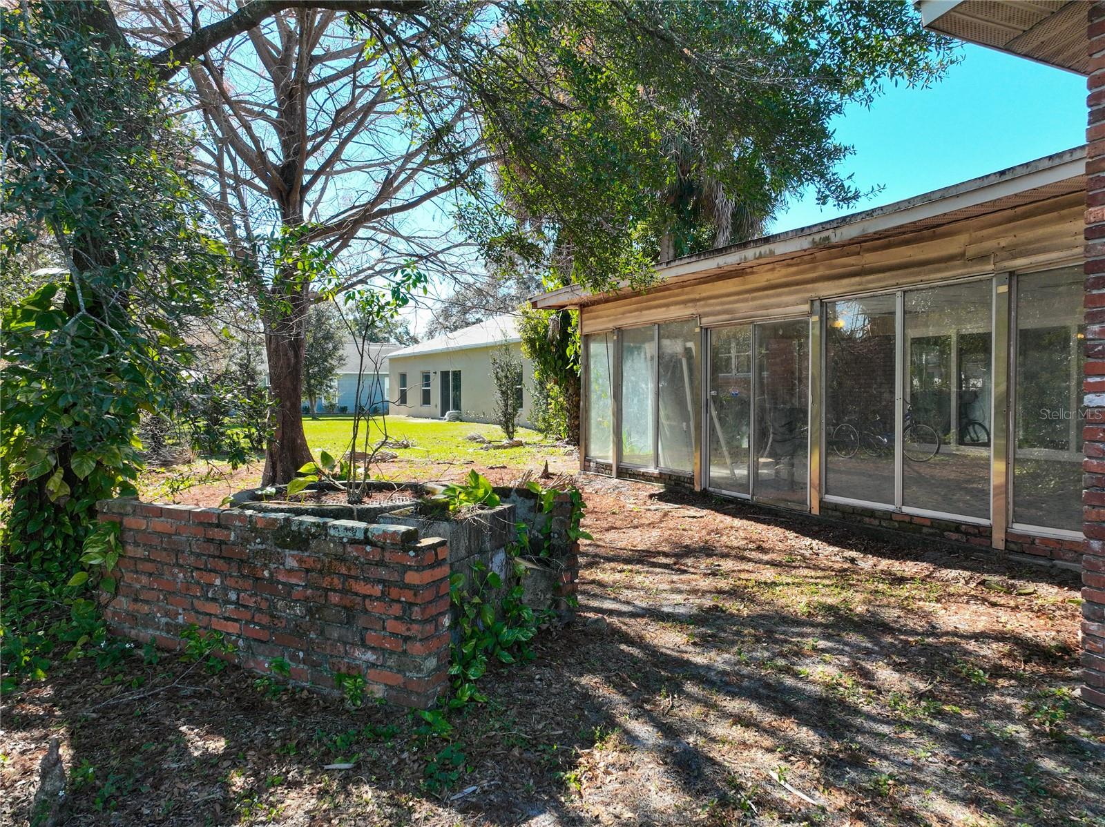 Image 50 of 68 For 811 Lake Mann Drive