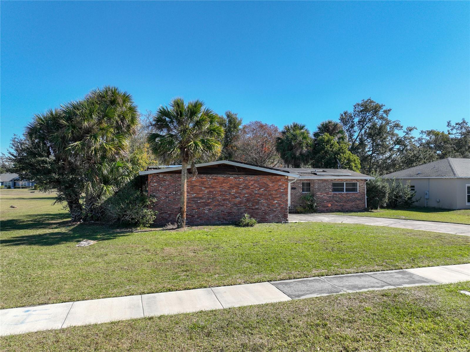 Image 58 of 68 For 811 Lake Mann Drive