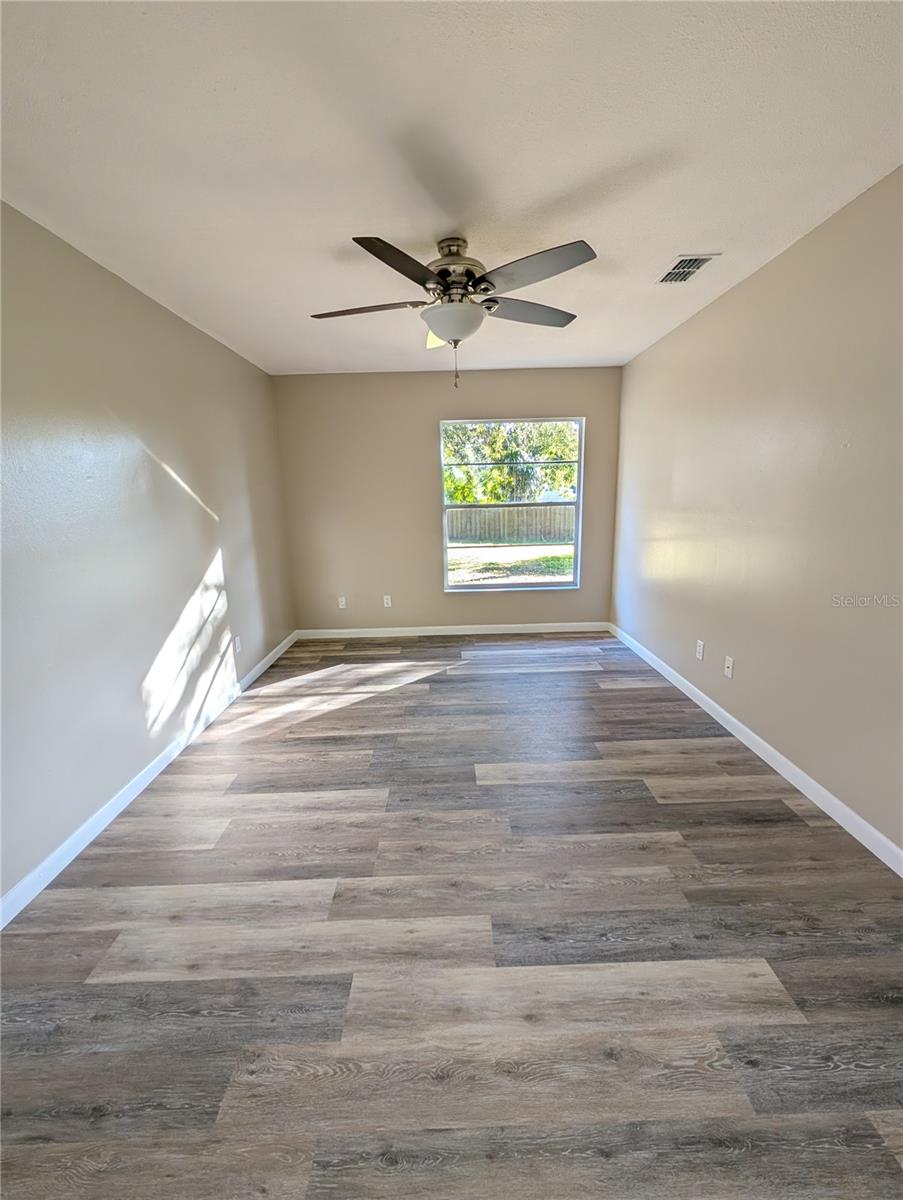 Image 16 of 20 For 11513 Valencia Drive A