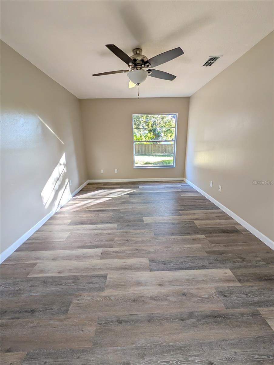 Image 17 of 20 For 11513 Valencia Drive A