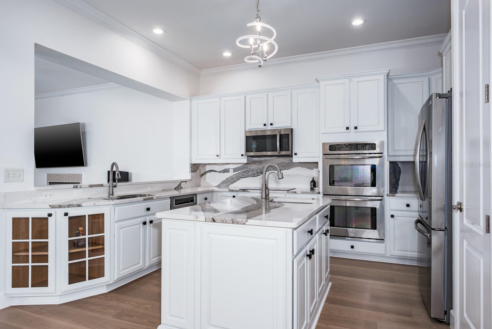 Image 24 of 89 For 1700 Oyster Point Way