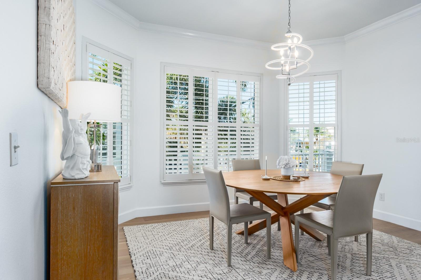 Image 28 of 89 For 1700 Oyster Point Way