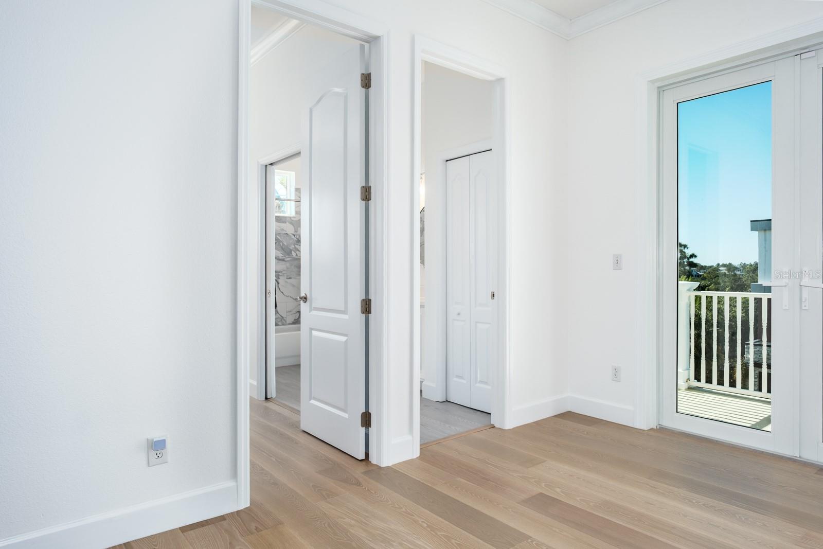 Image 31 of 89 For 1700 Oyster Point Way