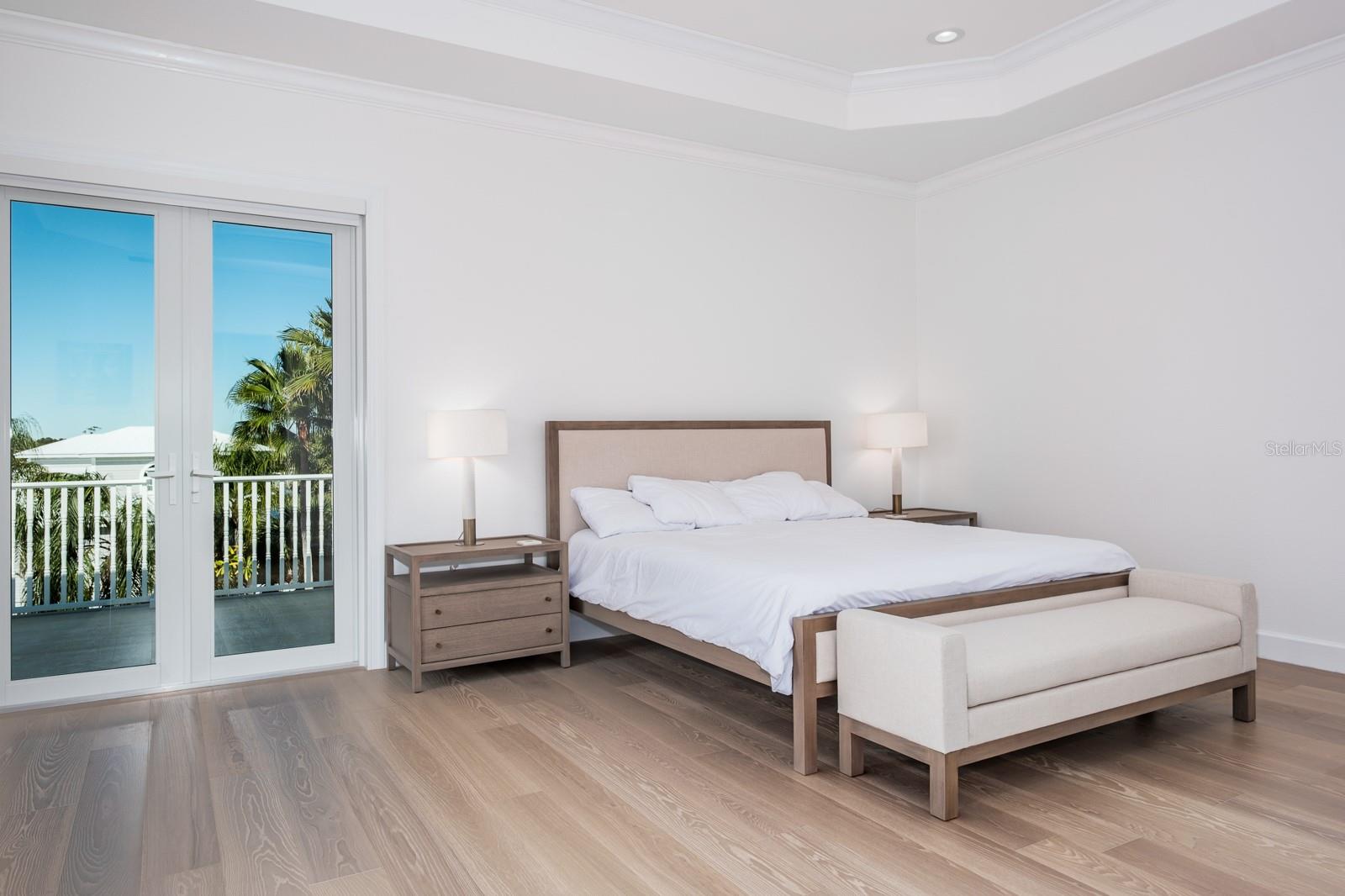 Image 32 of 89 For 1700 Oyster Point Way