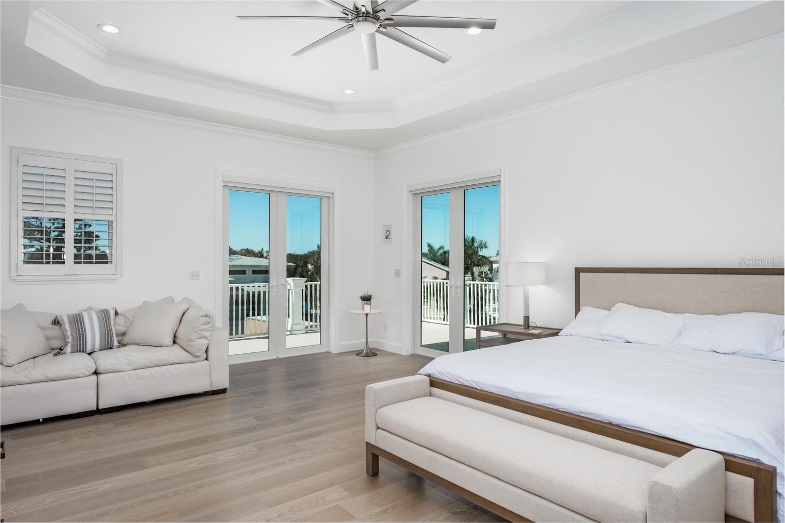 Image 33 of 89 For 1700 Oyster Point Way