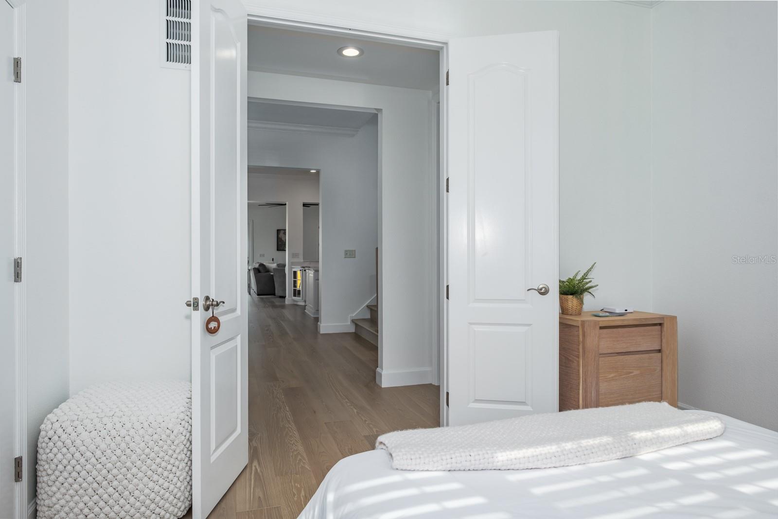 Image 51 of 89 For 1700 Oyster Point Way