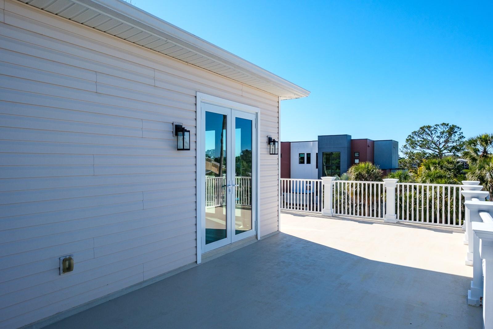 Image 70 of 89 For 1700 Oyster Point Way