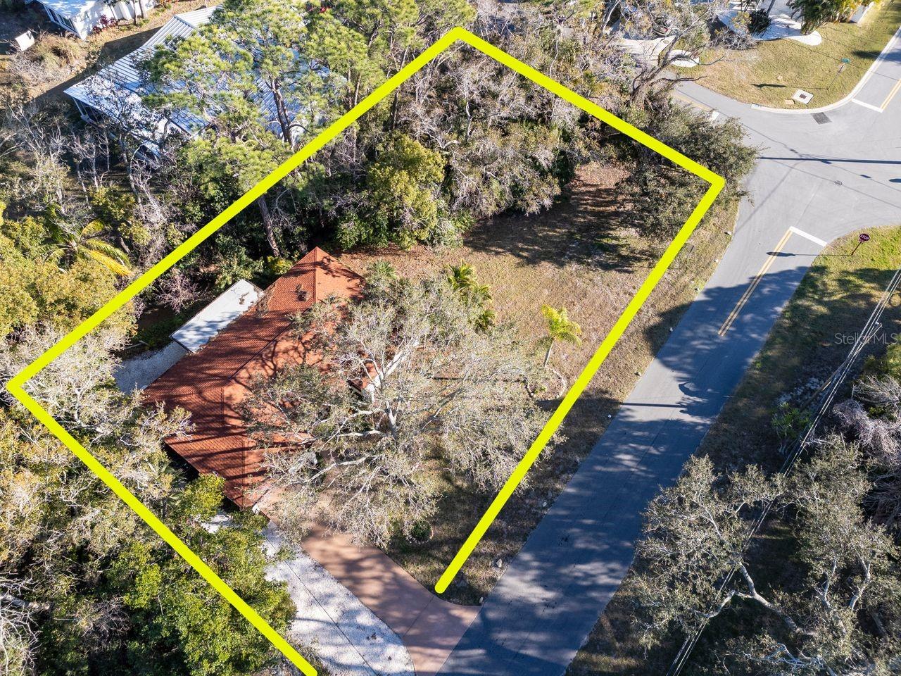 Listing photo id 8 for 236 North Street