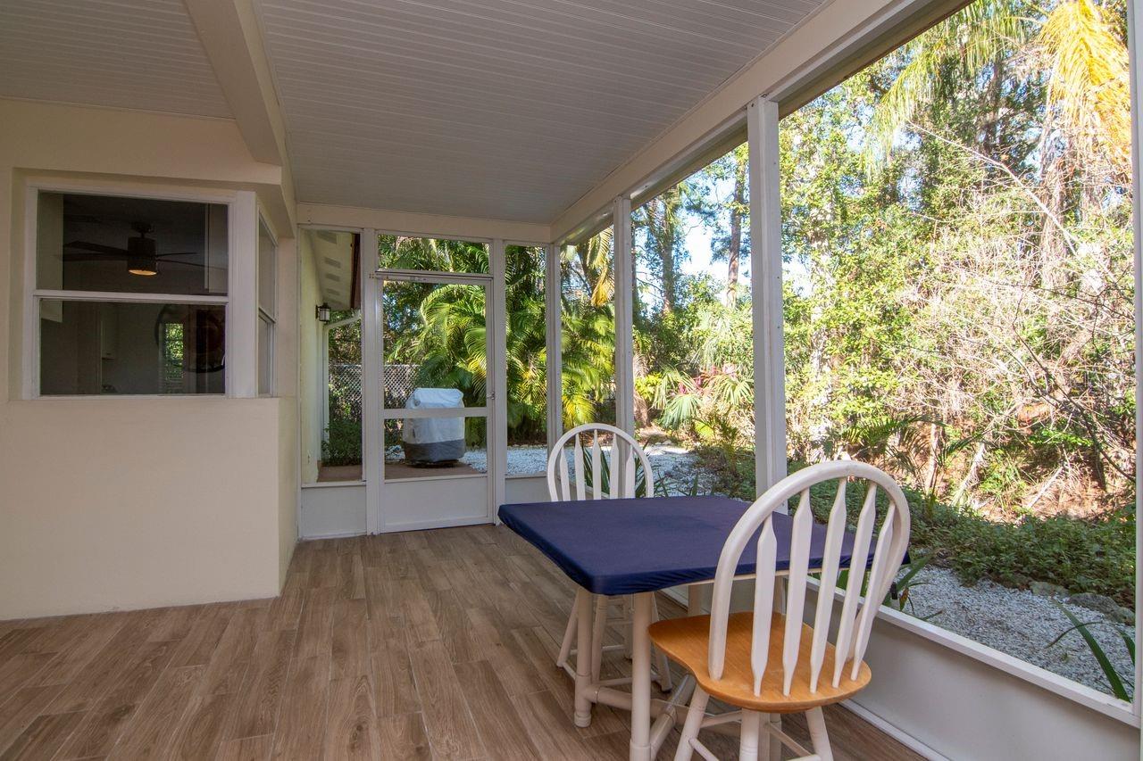 Listing photo id 12 for 236 North Street