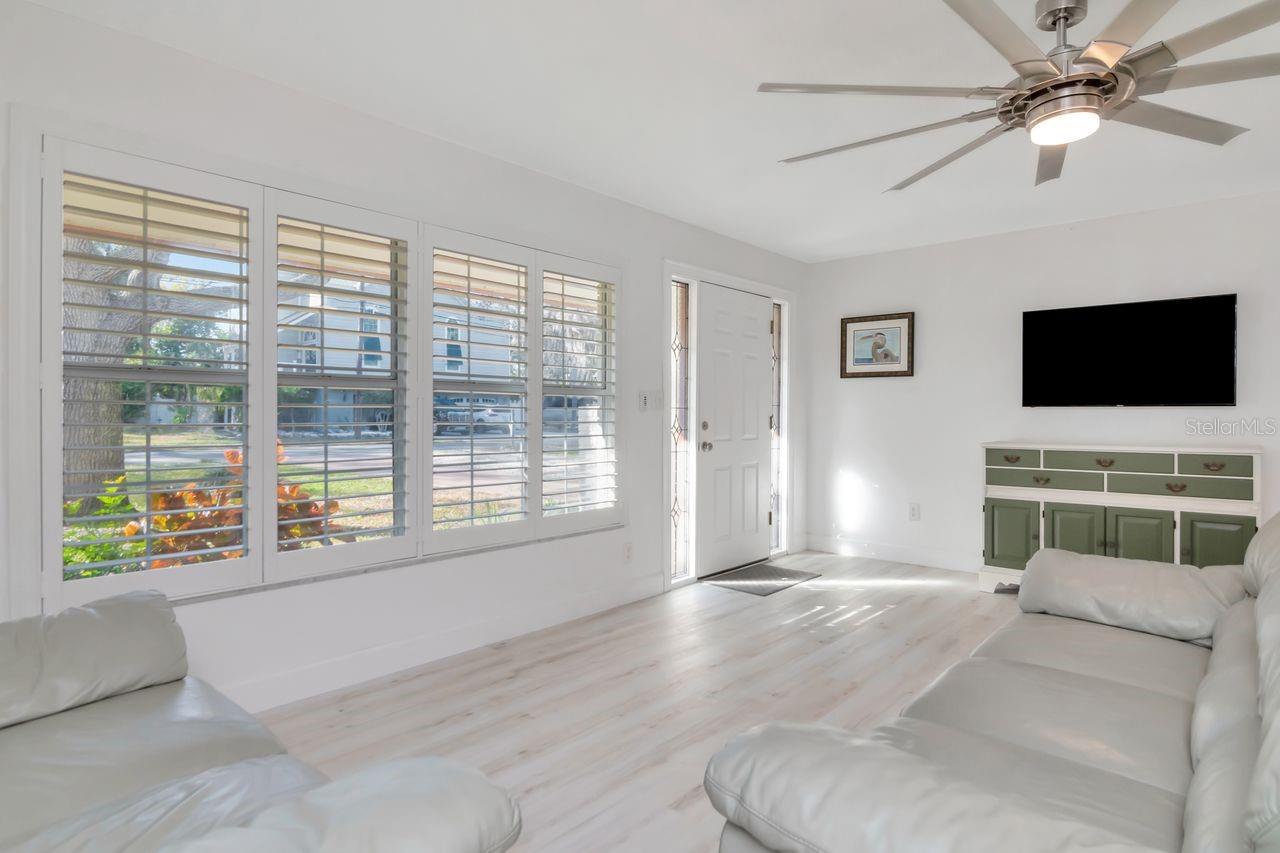 Listing photo id 14 for 236 North Street