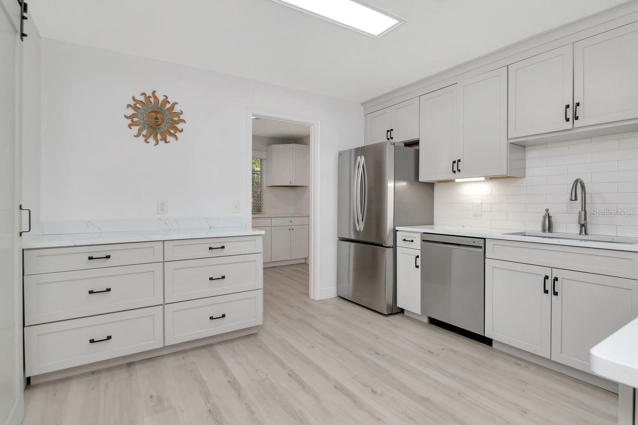 Listing photo id 16 for 236 North Street