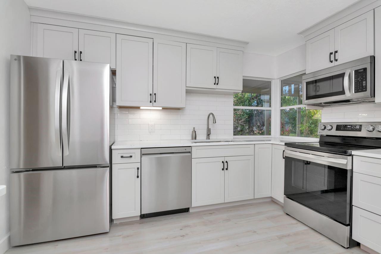 Listing photo id 18 for 236 North Street