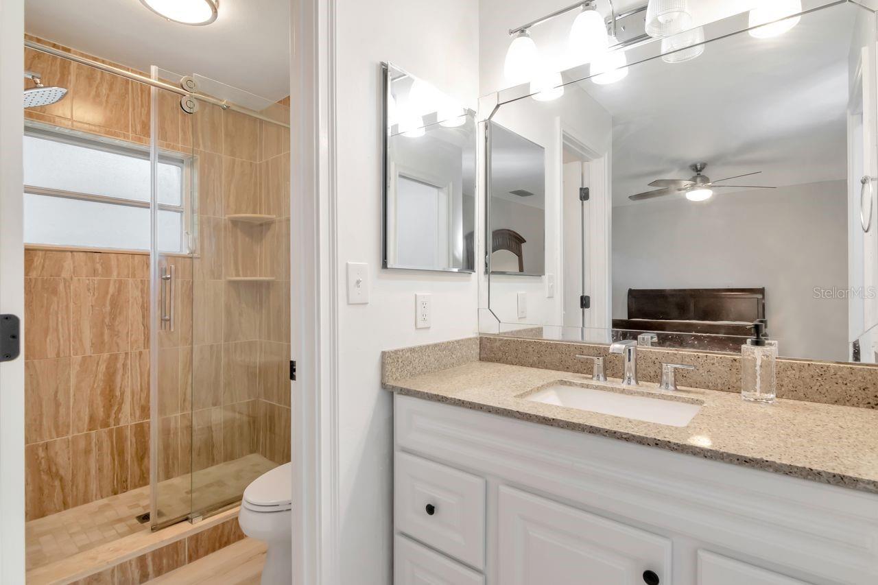 Listing photo id 3 for 236 North Street