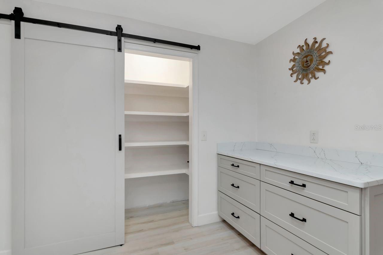 Listing photo id 6 for 236 North Street