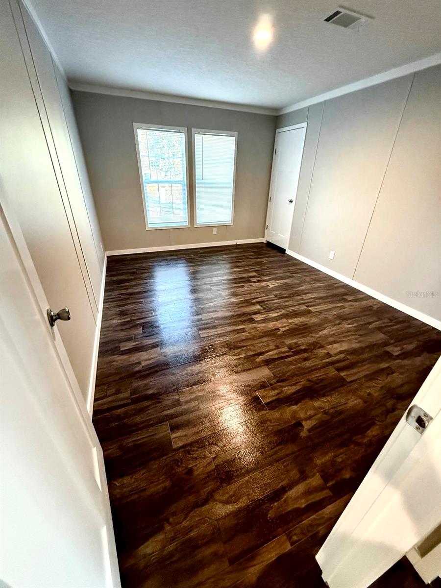 Image 14 of 15 For 15356 Apache Drive