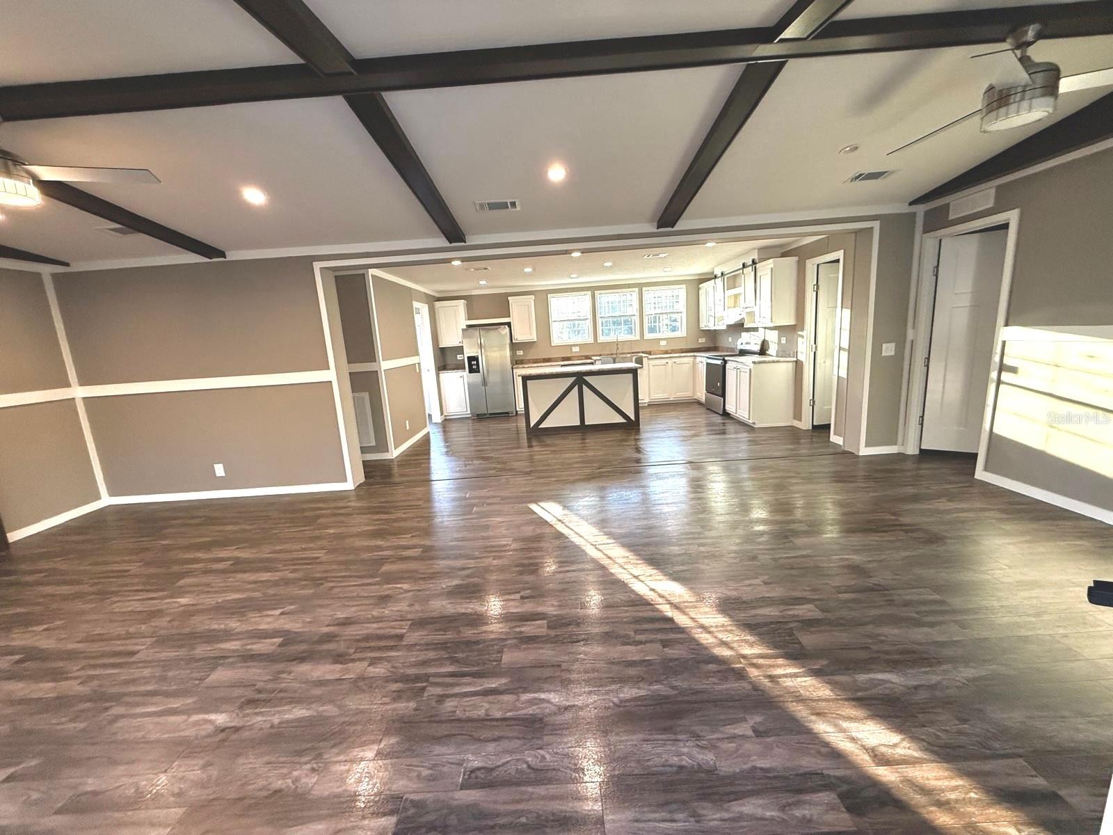 Image 8 of 15 For 15356 Apache Drive