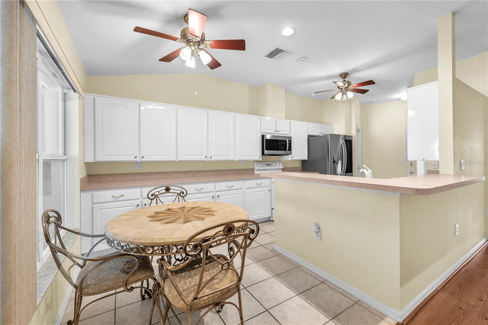 Image 10 of 33 For 2332 Towering Oaks Circle