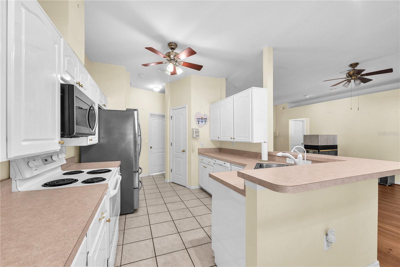 Image 11 of 33 For 2332 Towering Oaks Circle