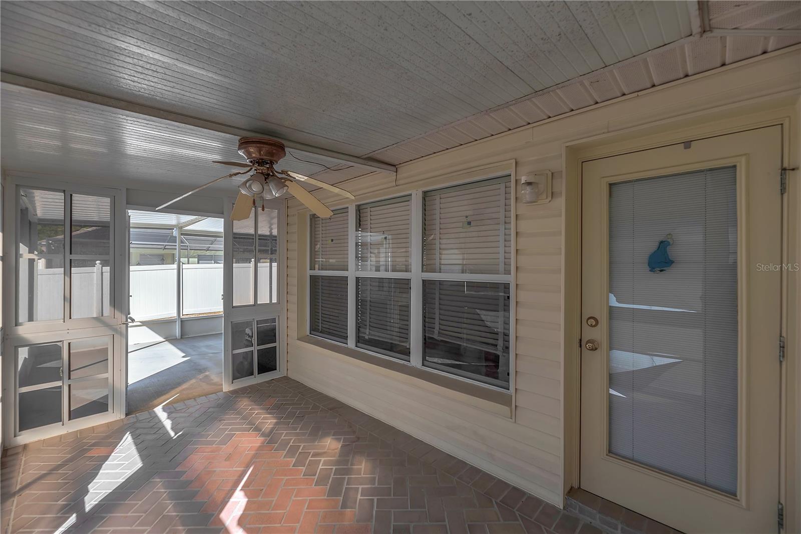 Image 26 of 33 For 2332 Towering Oaks Circle