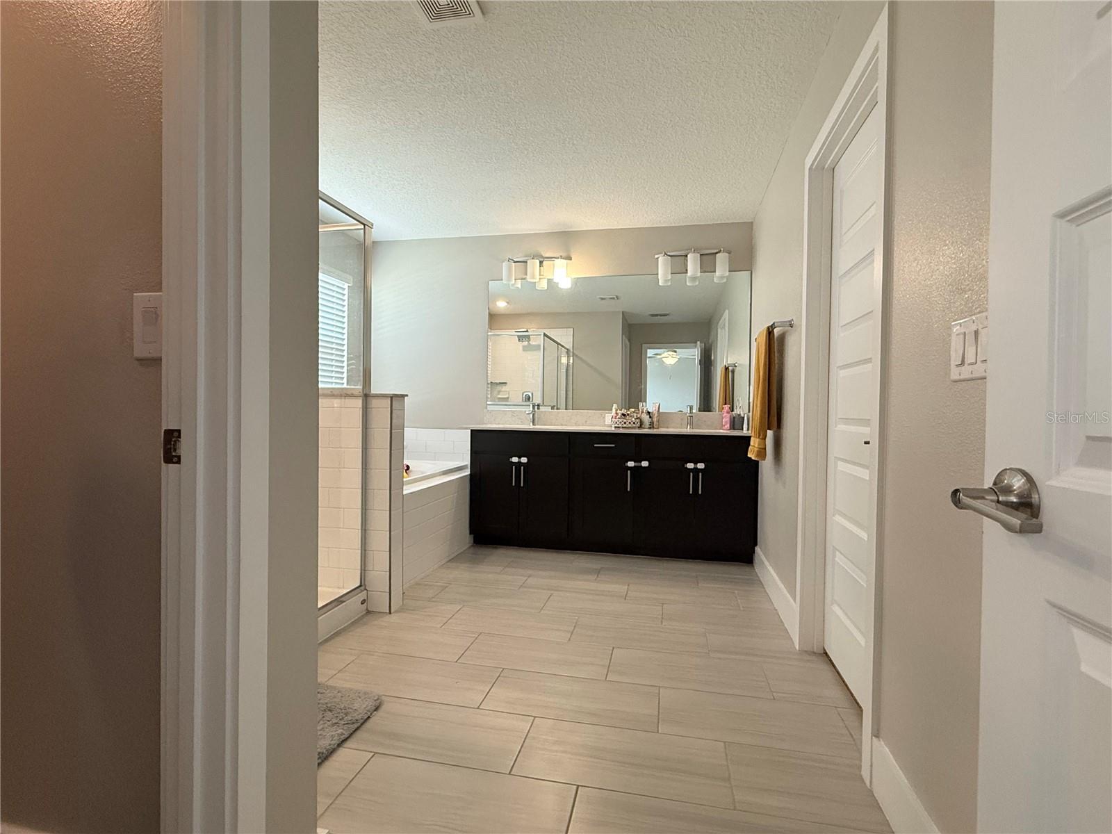 Image 24 of 43 For 9738 Little Bluestem Drive