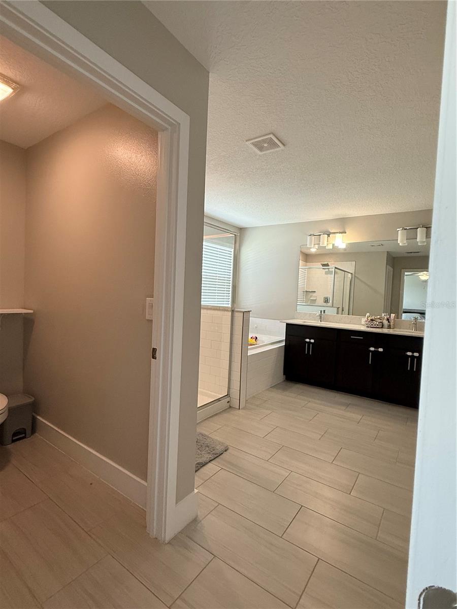 Image 25 of 43 For 9738 Little Bluestem Drive