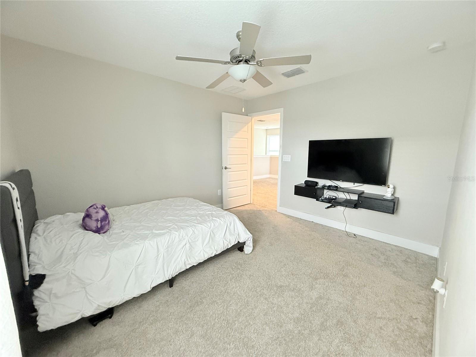 Image 36 of 43 For 9738 Little Bluestem Drive