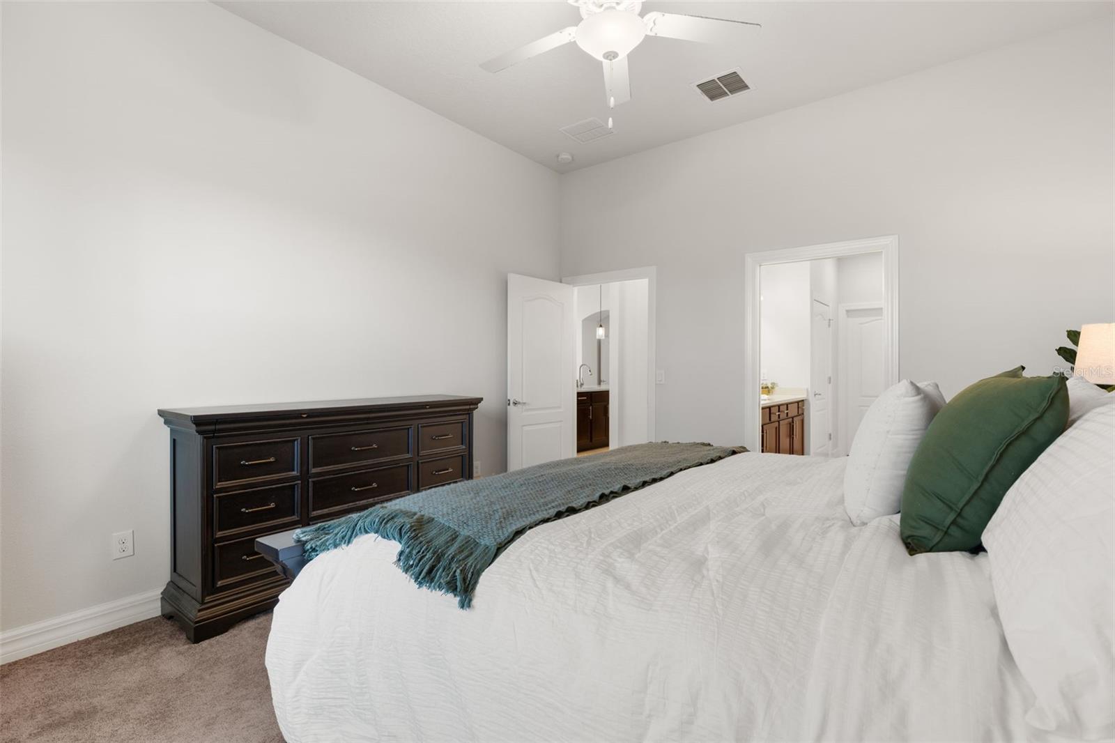 Listing photo id 12 for 11119 Green Harvest Drive