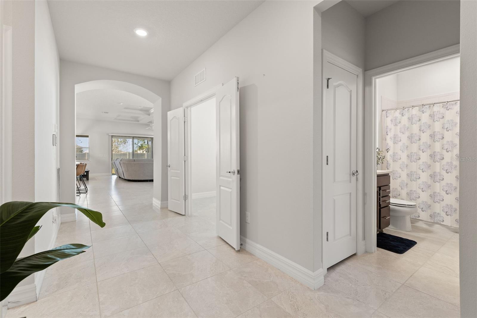 Listing photo id 15 for 11119 Green Harvest Drive