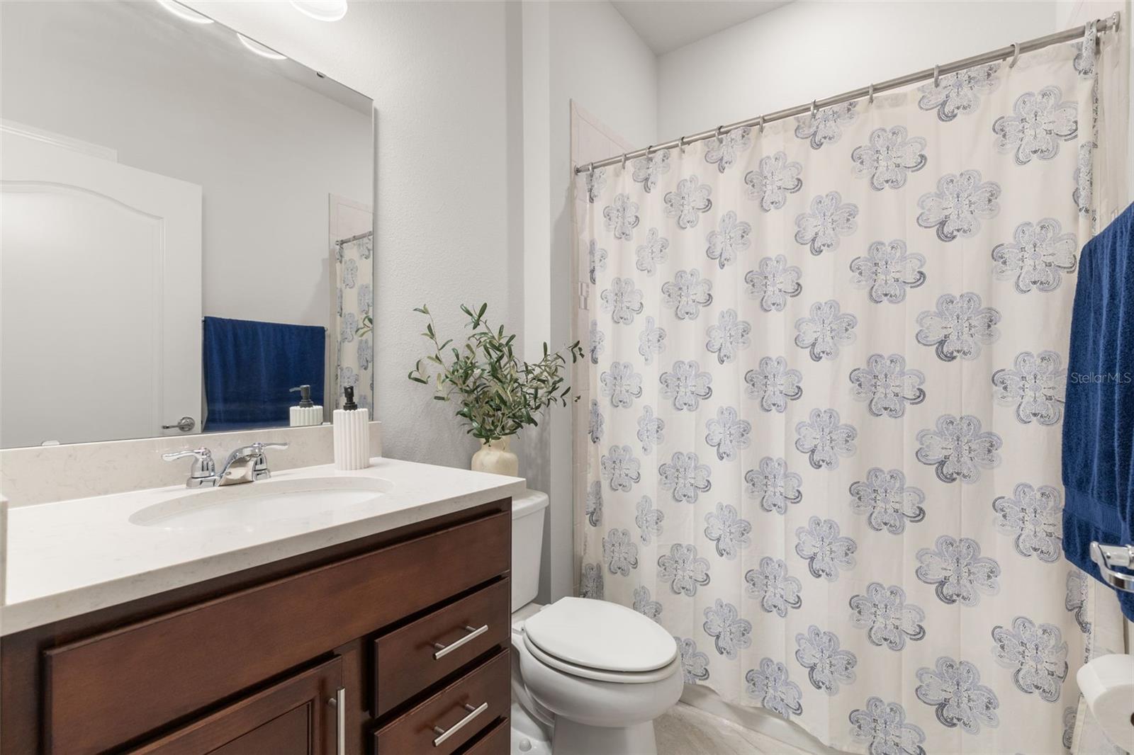 Listing photo id 17 for 11119 Green Harvest Drive