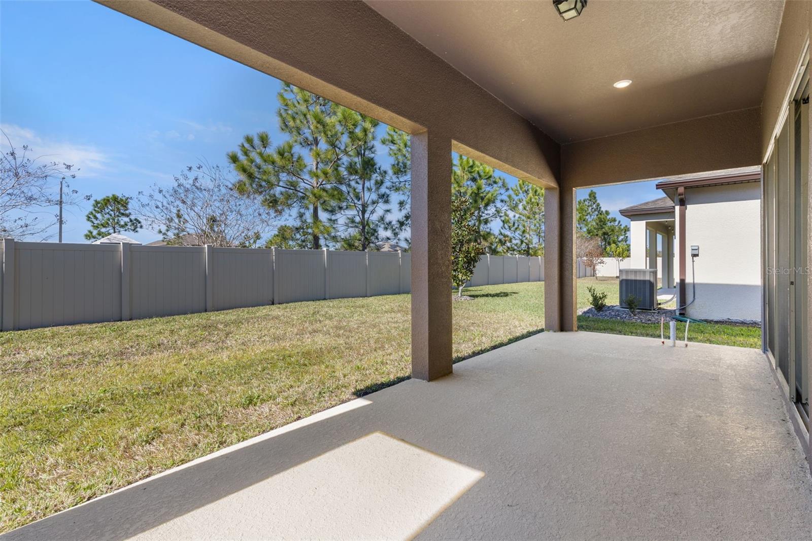 Listing photo id 22 for 11119 Green Harvest Drive