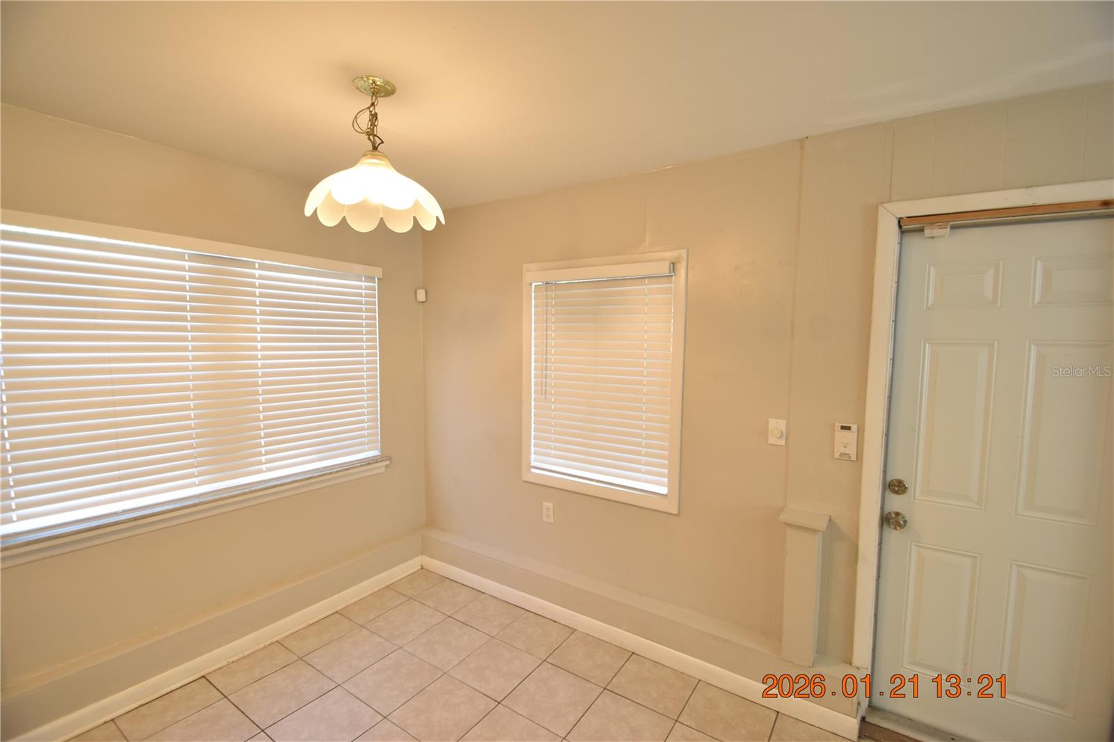 Image 10 of 20 For 3021 6th Avenue N