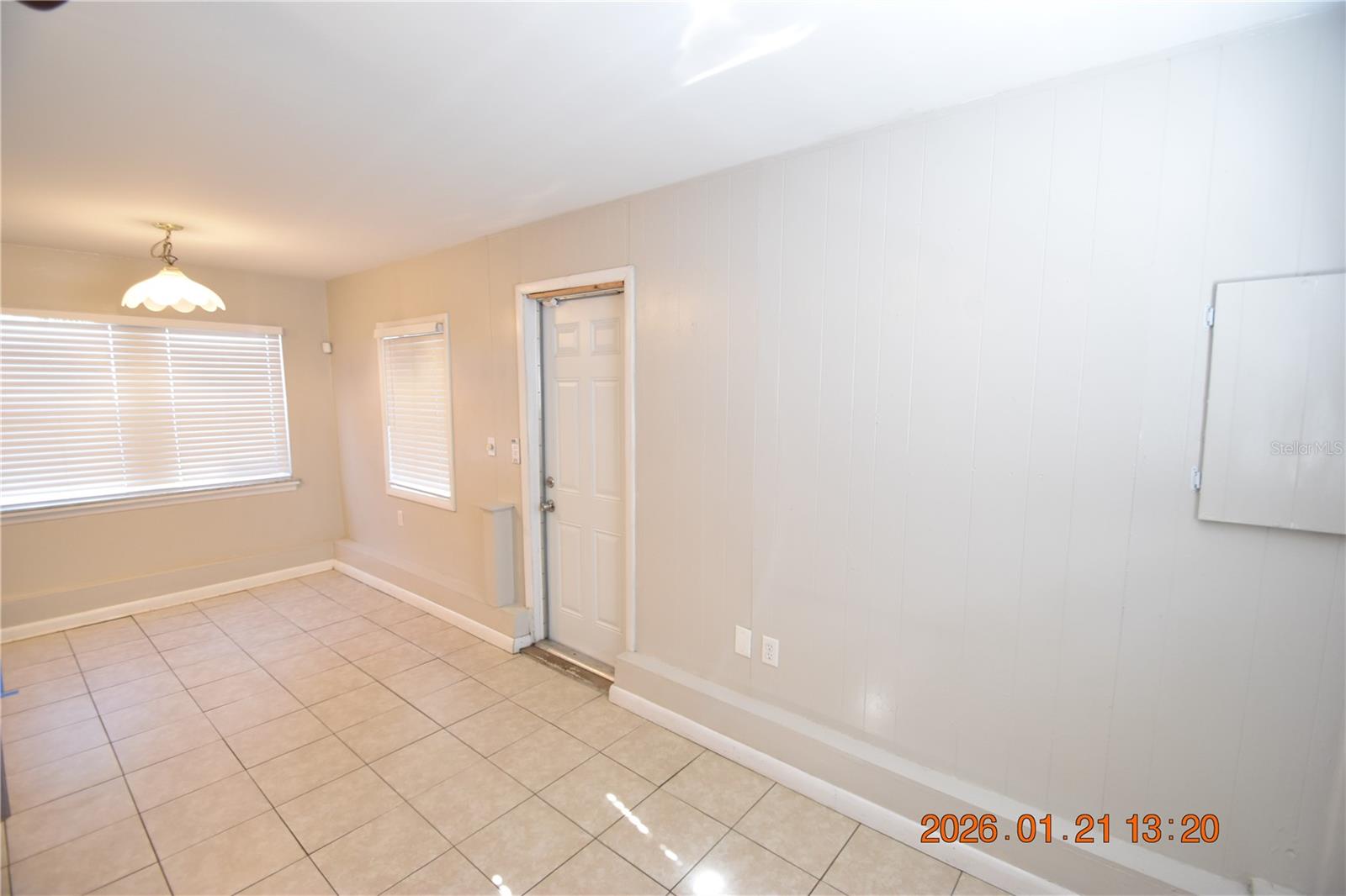 Image 7 of 20 For 3021 6th Avenue N