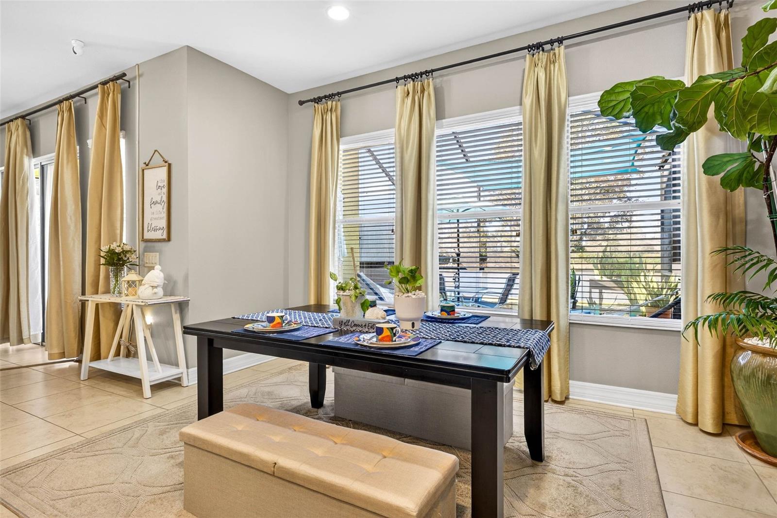 Listing photo id 20 for 7035 Peregrina Loop