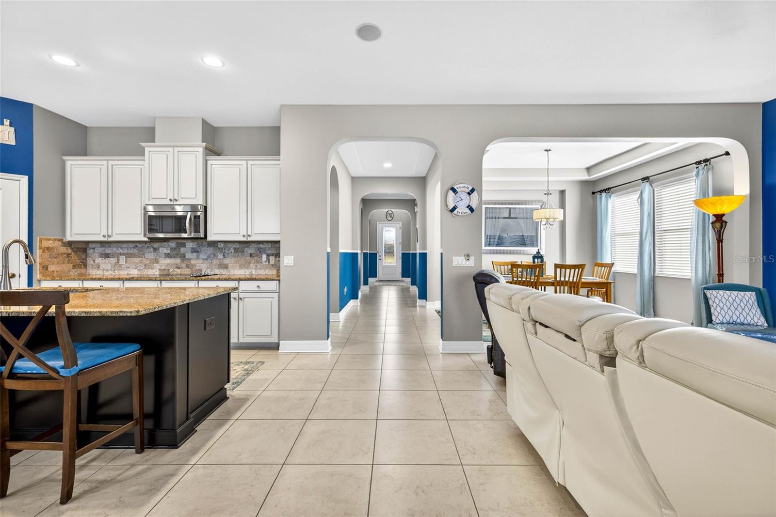 Listing photo id 22 for 7035 Peregrina Loop