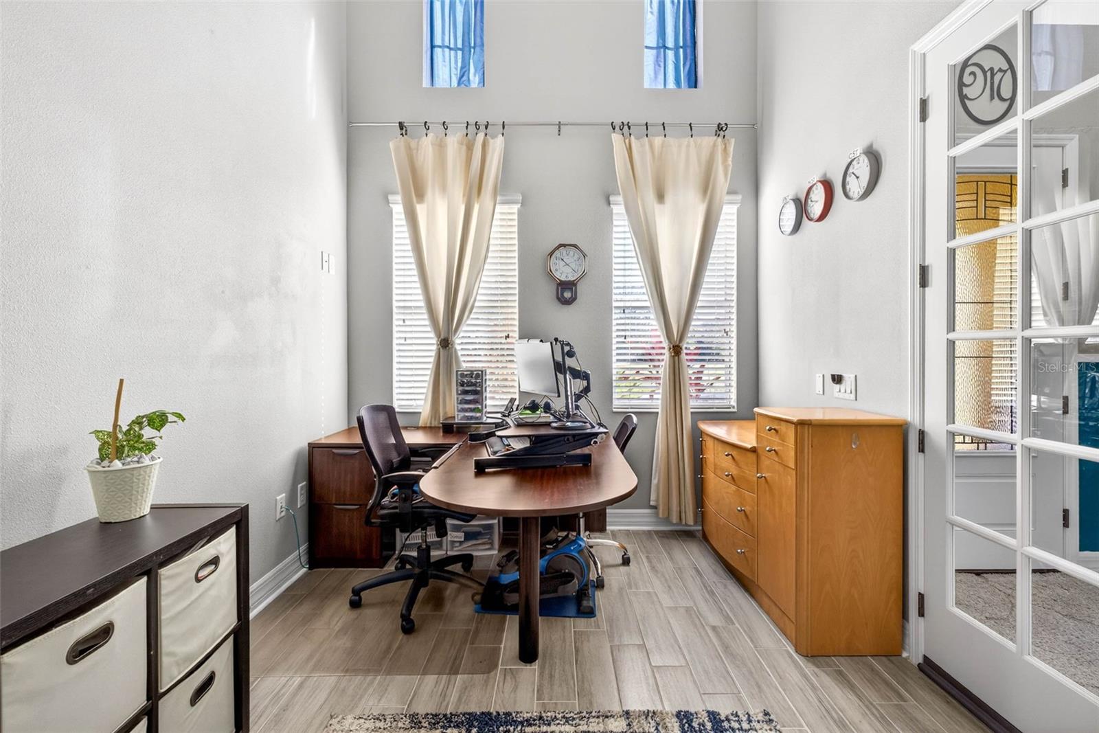 Listing photo id 23 for 7035 Peregrina Loop