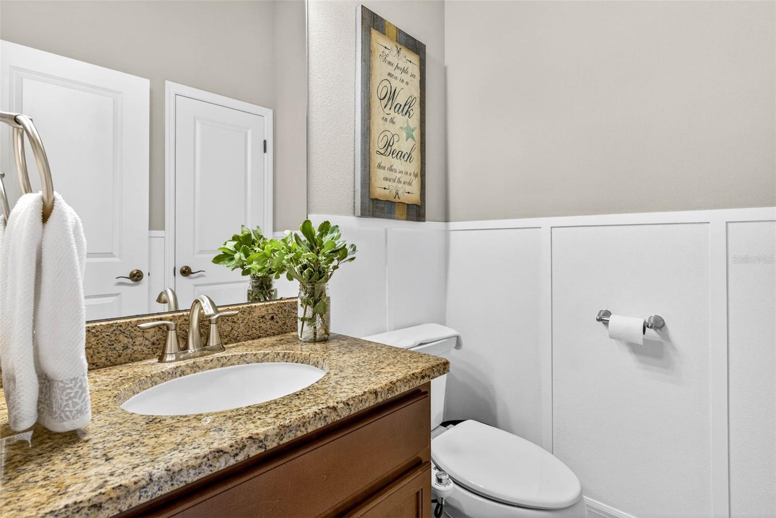 Listing photo id 27 for 7035 Peregrina Loop