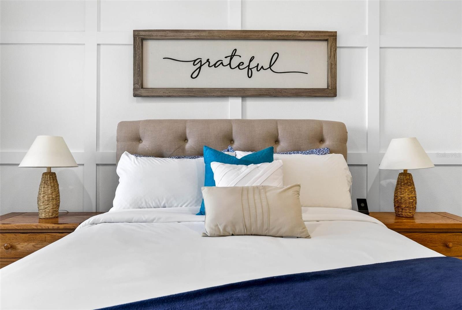 Listing photo id 32 for 7035 Peregrina Loop