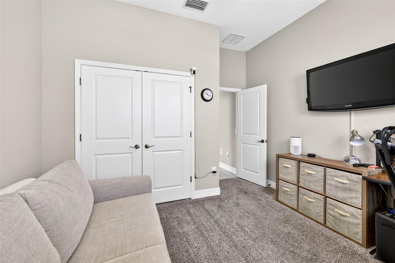 Listing photo id 39 for 7035 Peregrina Loop