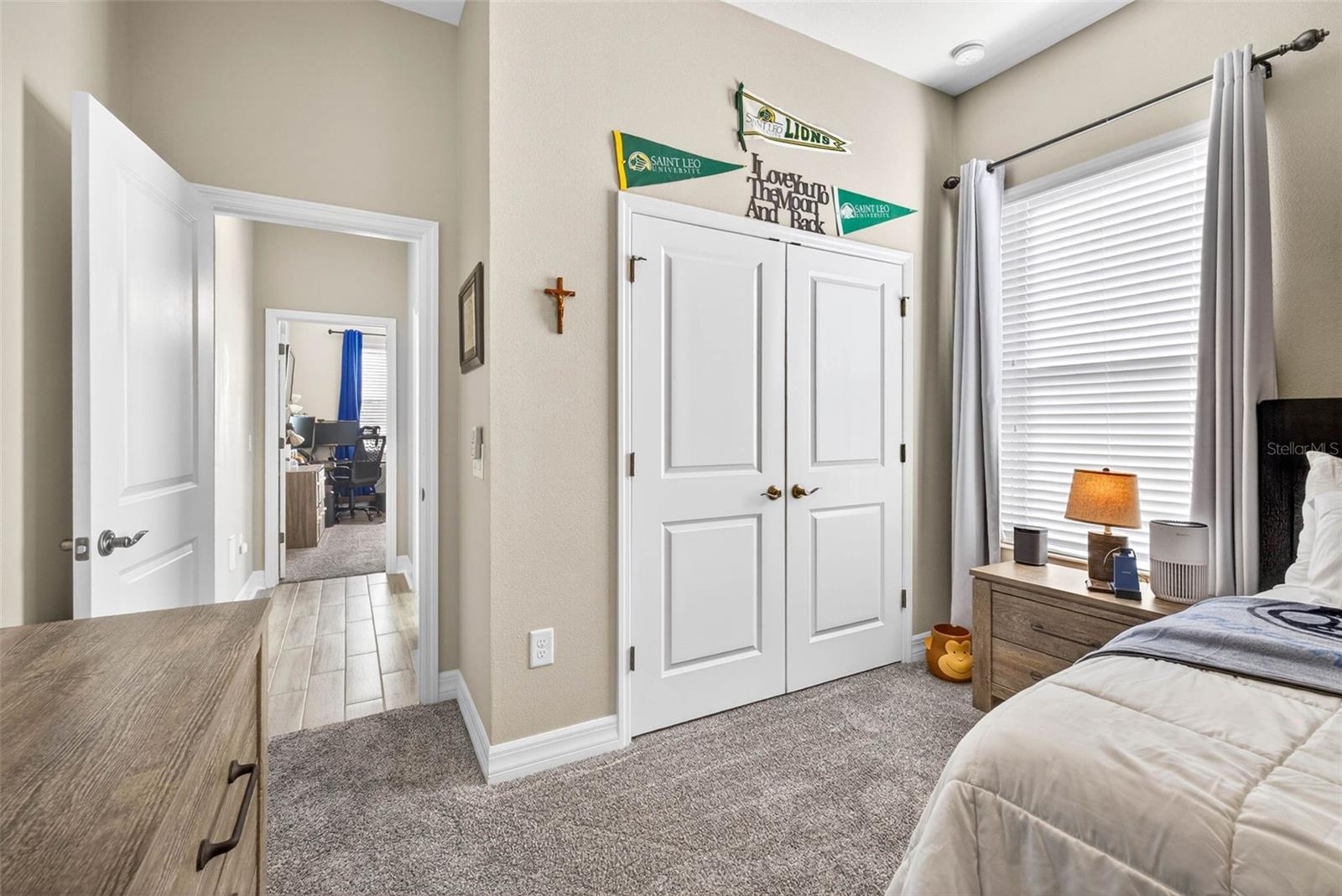 Listing photo id 41 for 7035 Peregrina Loop