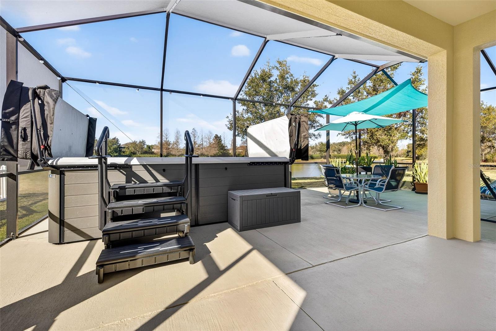 Listing photo id 45 for 7035 Peregrina Loop