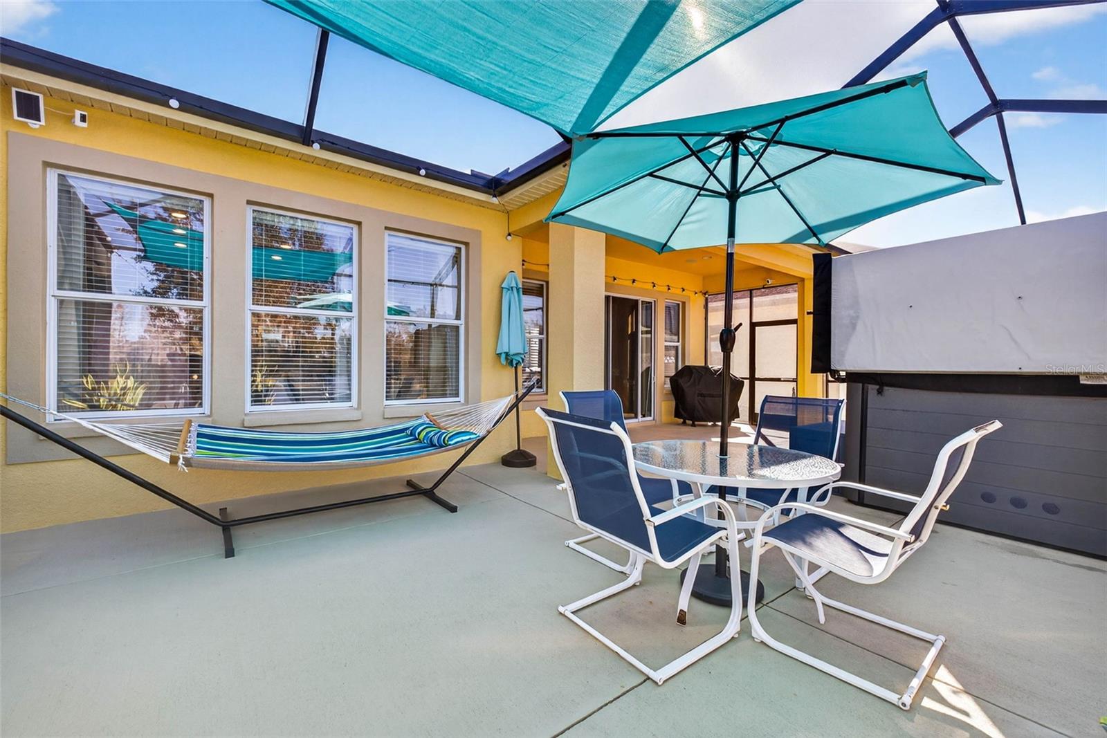 Listing photo id 50 for 7035 Peregrina Loop